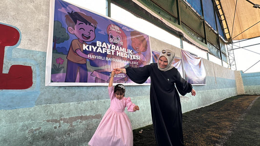 Suriye’de 1000 Çocuğun Bayram Sevincine Ortak Olduk